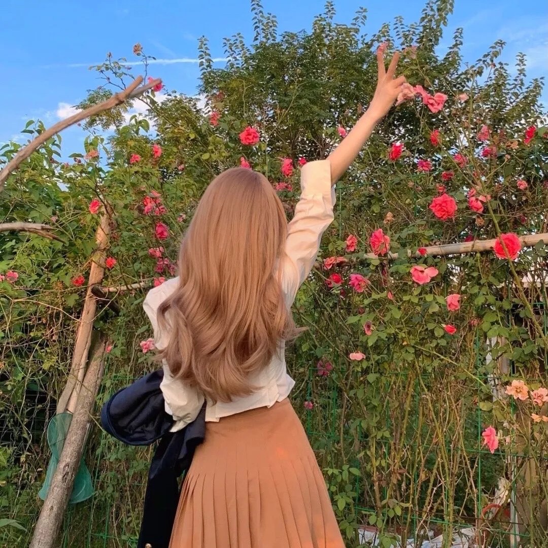 日暮怦然月黄昏